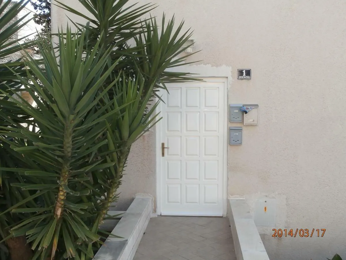 Apartment Studio Mia-Beach In Split Croatia